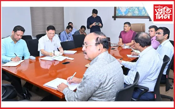 পীযুষ হাজৰীকাৰ পৰ্যালোচনা বৈঠকঃ বুঢ়ীদিহিং নদীৰ বান নিয়ন্ত্ৰণৰ সন্দৰ্ভত বিস্তৃত আলোচনা...
